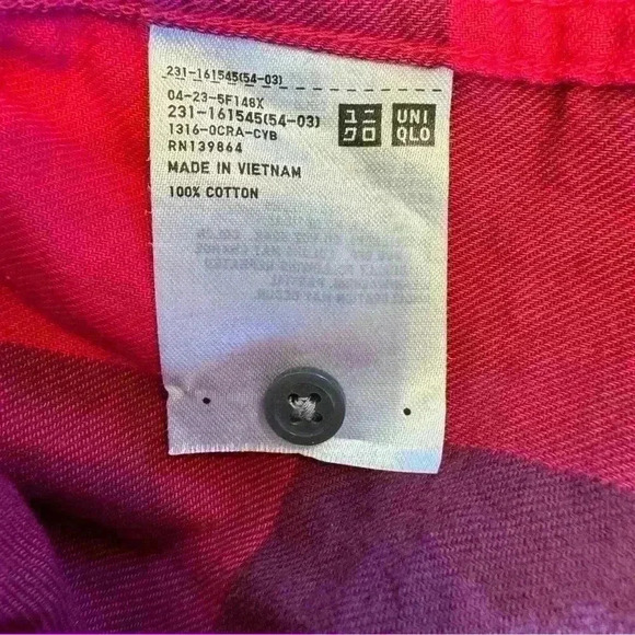🌈 6/$60, Uniqlo Women’s Flannel, Pink, Maroon Plaid, Front Pocket, Medium - Picture 5 of 6